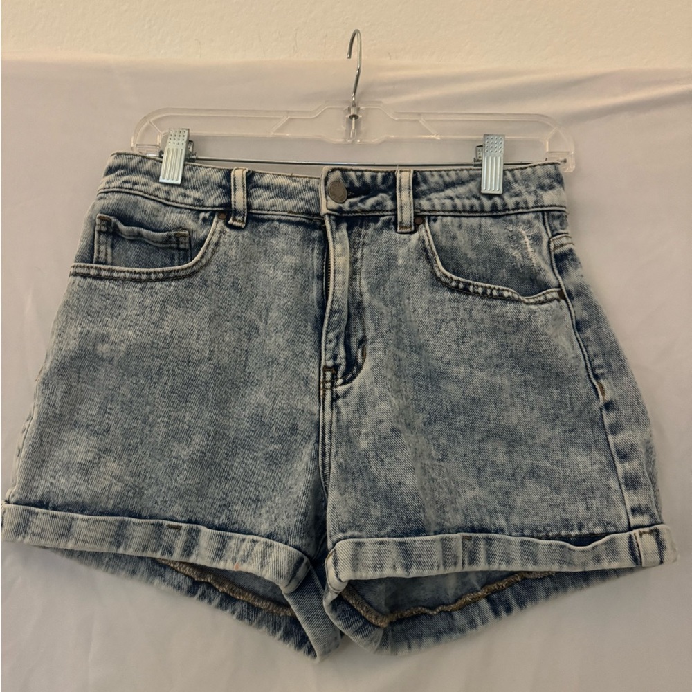 PacSun Light Wash Mom Jean Shorts